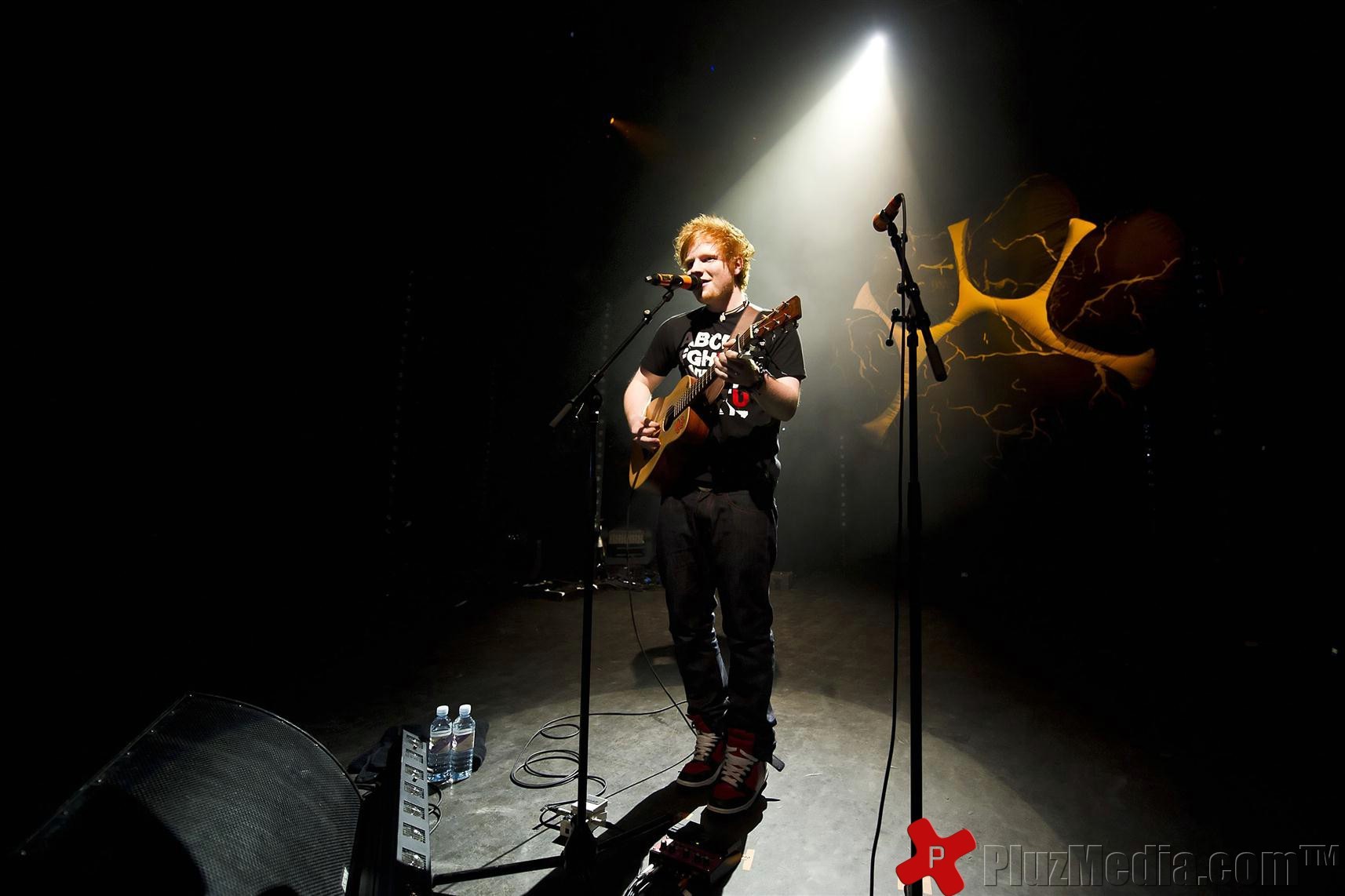 Ed Sheeran performing at the Shepherds Bush Empire | Picture 93848